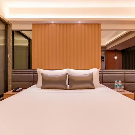 Lemon Tree Premier, Malad, Mumbai-2